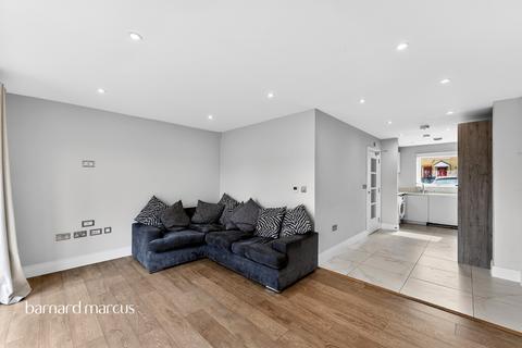 undefined, Eveline Road, Mitcham