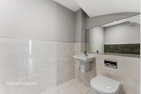 undefined, Eveline Road, Mitcham