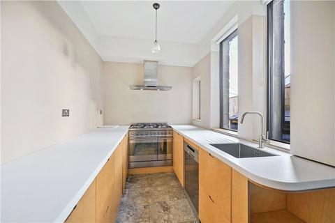 4 bedroom end of terrace house for sale, Kings Road, Harrogate