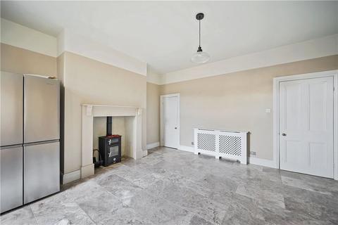 4 bedroom end of terrace house for sale, Kings Road, Harrogate
