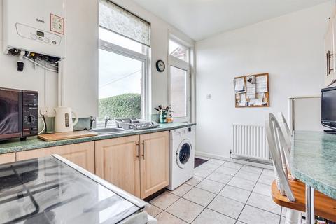 undefined, Manor Road, WAKEFIELD