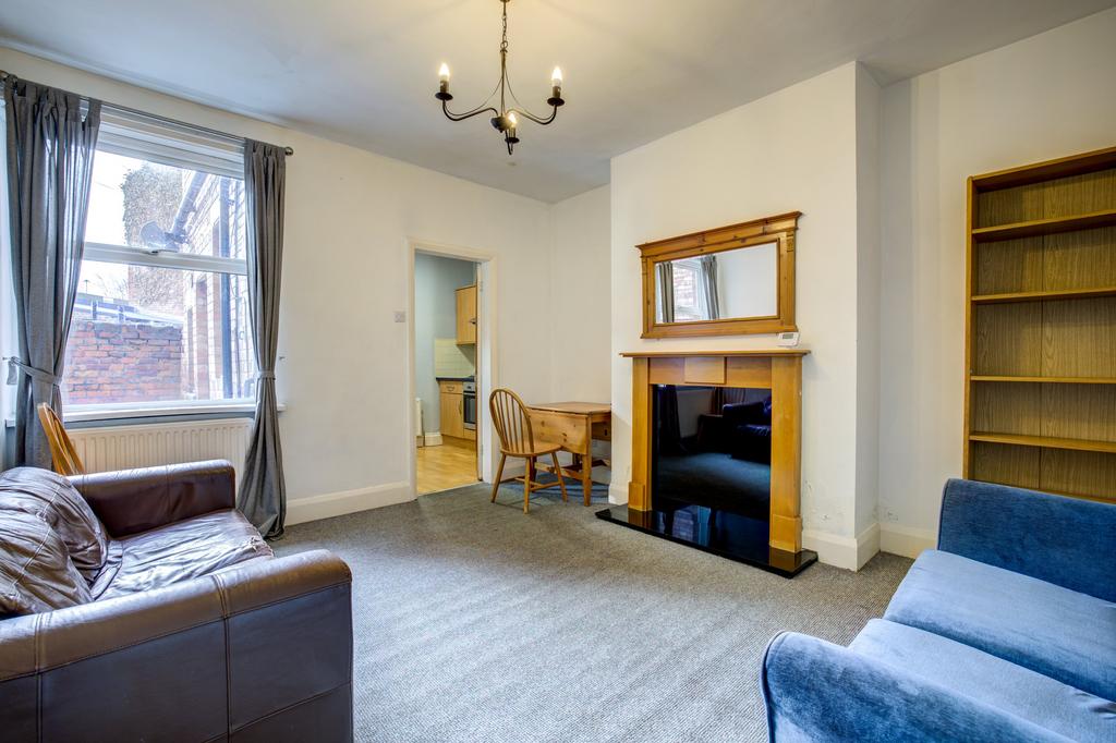 Living Room (2)