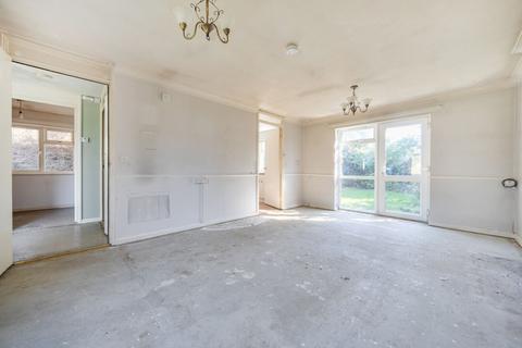 2 bedroom semi-detached bungalow for sale, St. Hildas Close, Selsey, PO20
