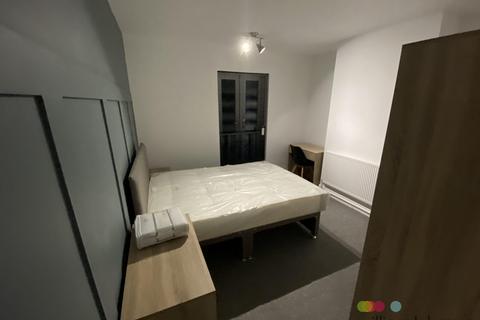 3 bedroom terraced house to rent, Chelmsford Street, LINCOLN
