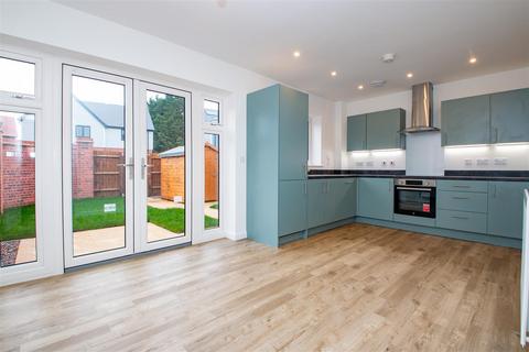 3 bedroom semi-detached house to rent, Braford Close, Milton Keynes MK8