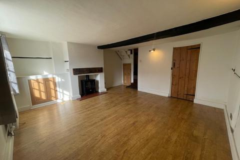 2 bedroom terraced house to rent, Walton Street, Aylesbury