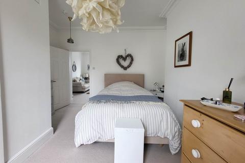 1 bedroom flat for sale, Westcliffe Terrace, Seaton, Devon