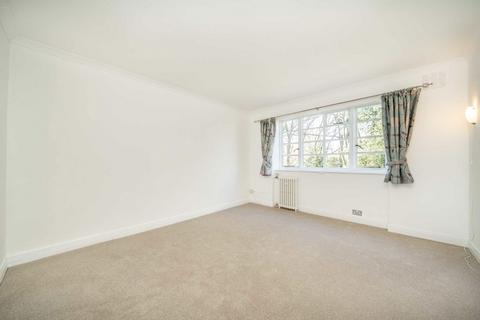 undefined, Courtlands, Richmond TW10
