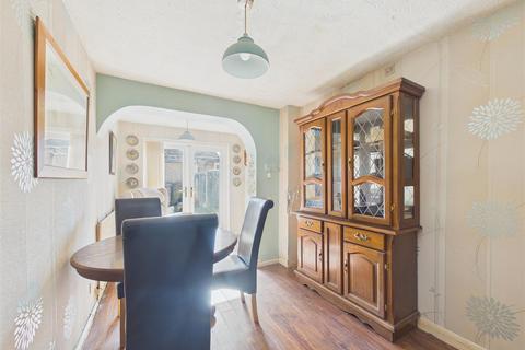 3 bedroom terraced house for sale, Oldfields Crescent, Great Haywood, Stafford