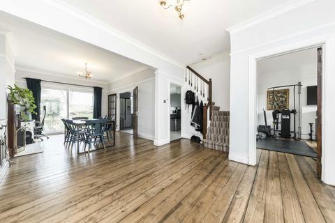 undefined, Lynton Road, London W3