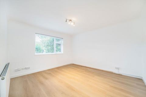 undefined, Addison Road, Teddington TW11