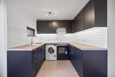 1 bedroom flat to rent, Upper Park Road, Belsize Park NW3