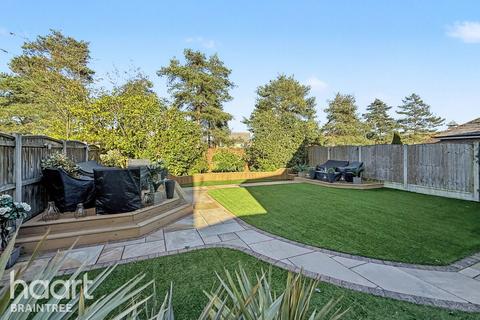4 bedroom semi-detached house for sale, Great Notley Avenue, Braintree