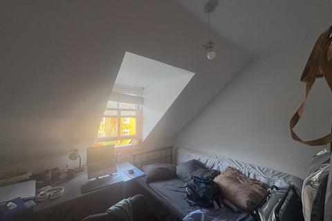 undefined, R1SF (EN) 69 Ravensworth Gardens, CB1 2XN