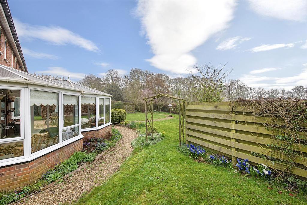1 Kitson Meadows ph06.jpg