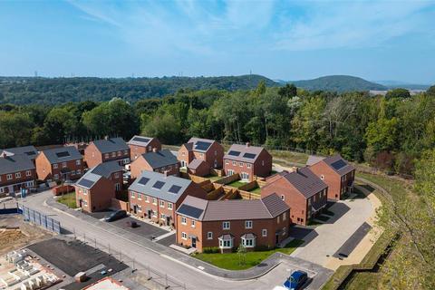 3 bedroom semi-detached house for sale, Forbes Close, Telford