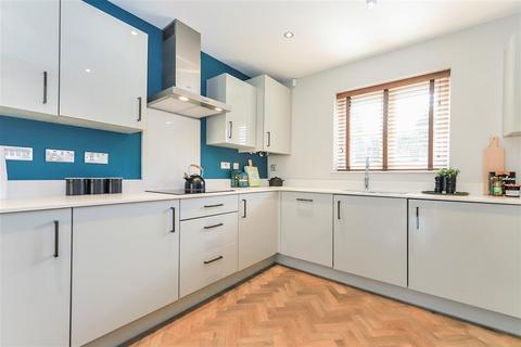 3 bedroom semi-detached house for sale, Forbes Close, Telford
