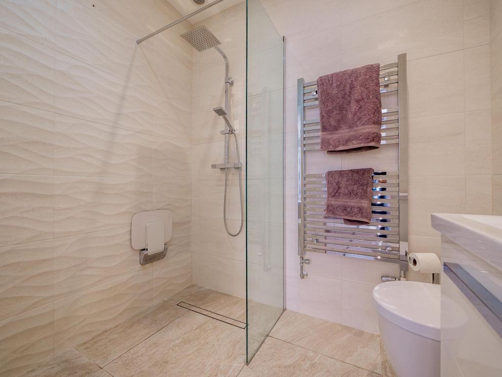 En-Suite Shower room