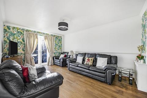 3 bedroom house for sale, Eliot Drive, Marlow