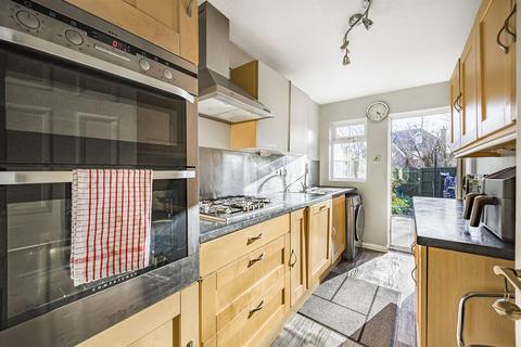 3 bedroom house for sale, Eliot Drive, Marlow