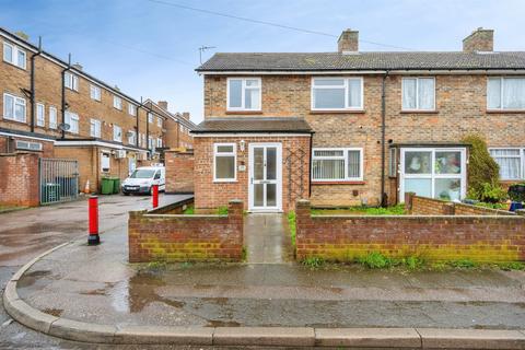 3 bedroom semi-detached house for sale, The Boundary, Bedford
