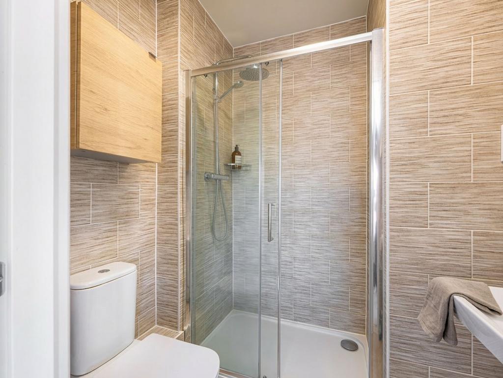 Bedroom 2 &amp; En-suite