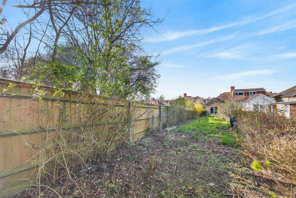 156 Ruskin Rd Web06.jpg