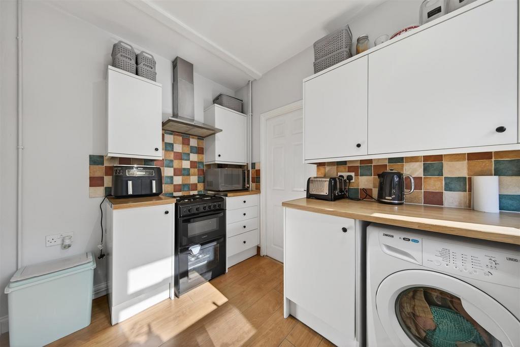 156 Ruskin Rd Web18.jpg