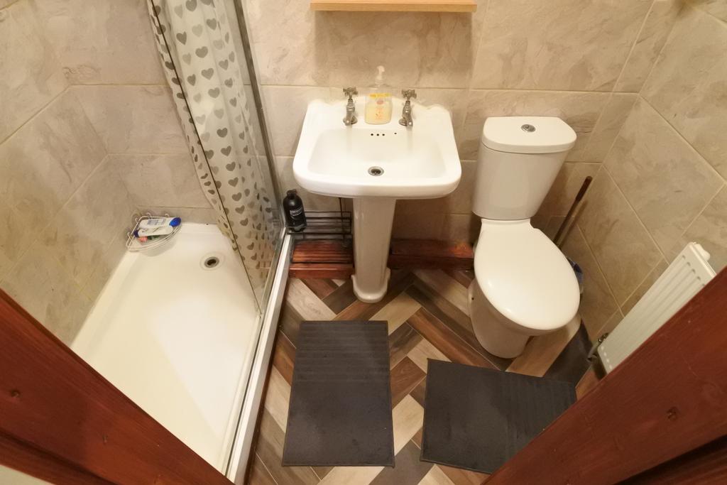 Shower Room 2