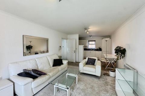2 bedroom flat to rent, New Copper Moss, Altrincham, Greater Manchester, WA15