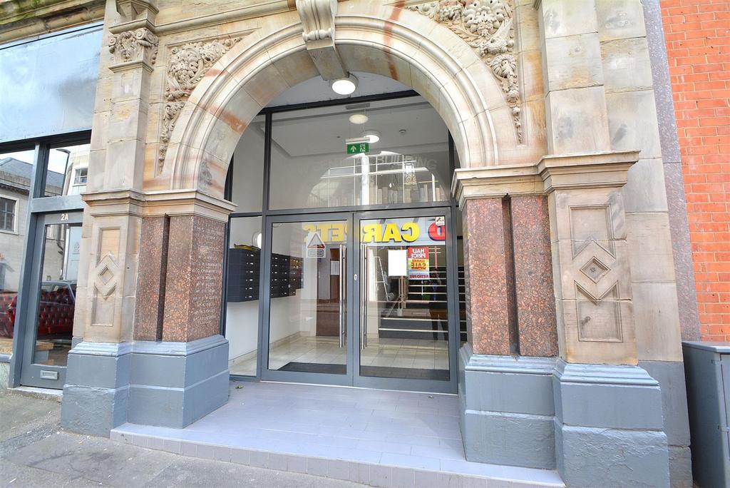New Central Building - COMMUNAL DOOR.JPG