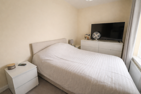 3 bedroom end of terrace house to rent, Saxon Terrace, Widnes, WA8