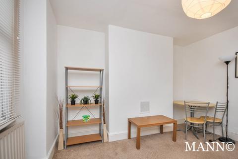 1 bedroom flat to rent, -13 Wisteria Road, London, SE13