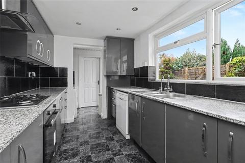 3 bedroom semi-detached house to rent, Arnold Road, Woking GU21