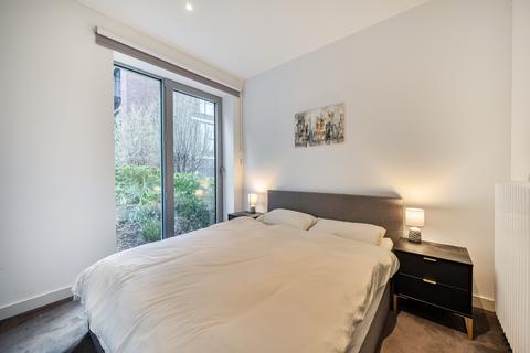 1 bedroom apartment for sale, Rendel House, Goodluck Hope Walk London E14