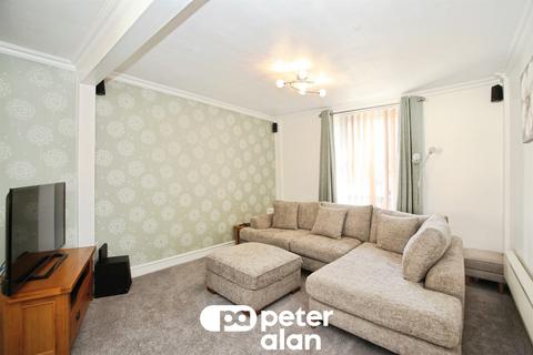 3 bedroom terraced house for sale, High Street, Cross Keys, Newport