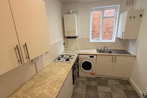 3 bedroom flat to rent, Harlesden Gardens, Harlesden, NW10