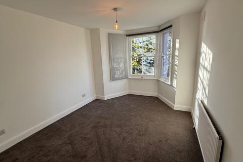 3 bedroom flat to rent, Harlesden Gardens, Harlesden, NW10