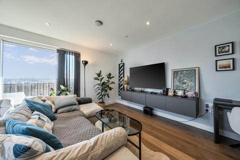 2 bedroom apartment for sale, West Parkside, Greenwich