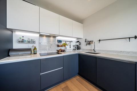 2 bedroom apartment for sale, West Parkside, Greenwich