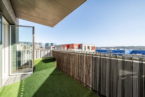 2 bedroom apartment for sale, West Parkside, Greenwich