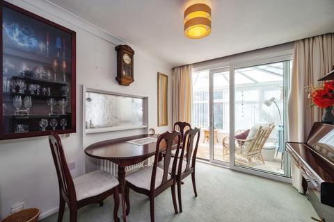 4 bedroom semi-detached house for sale, Richmond Close, Hayling Island, Hampshire, PO11