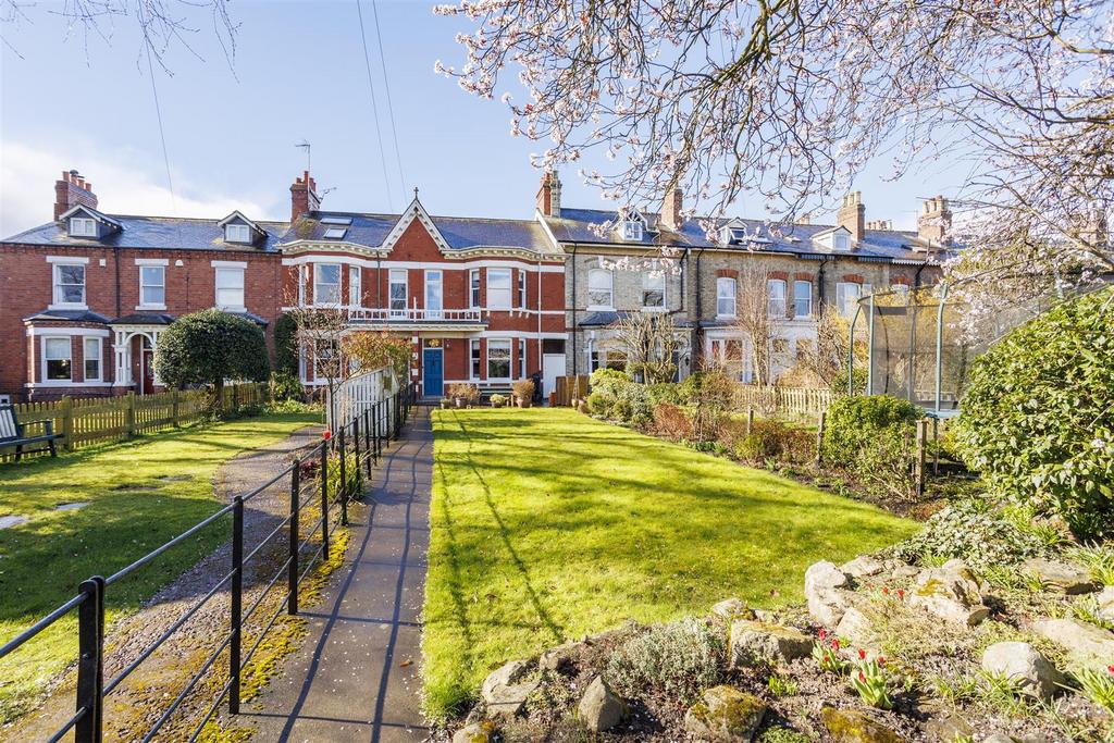 68 Wiggington Road  5.jpg