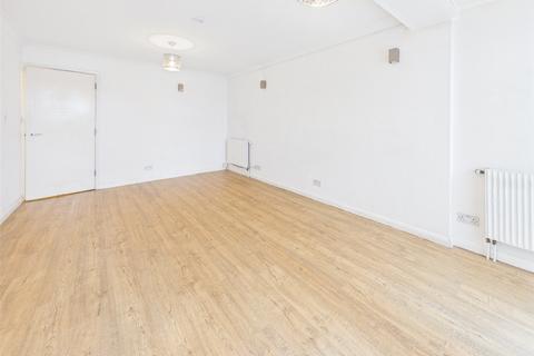 3 bedroom apartment to rent, Addison Court, Twickenham