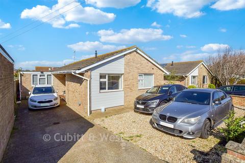 4 bedroom detached bungalow for sale, Keymer Avenue, Peacehaven BN10