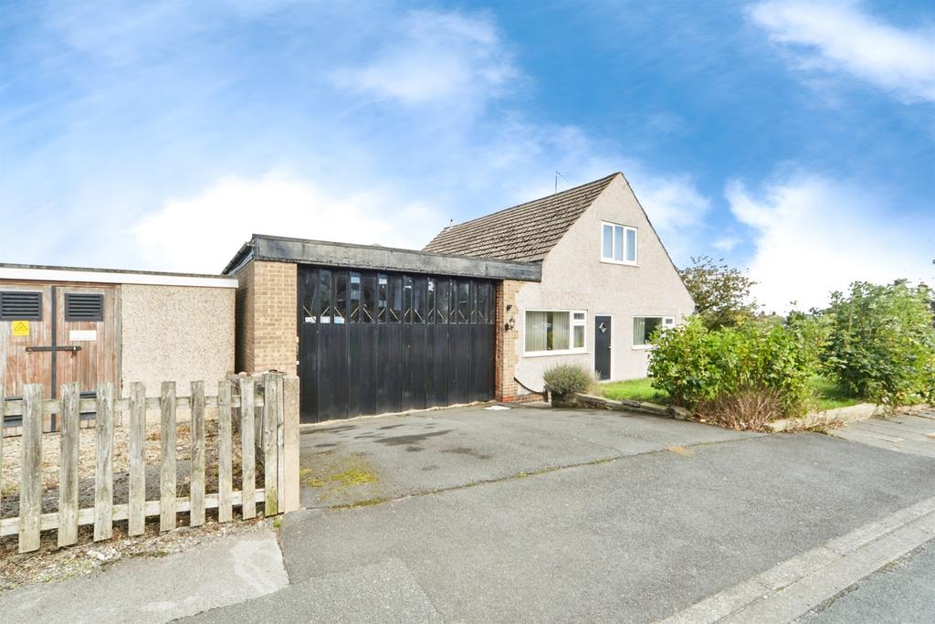 House exterior, garage