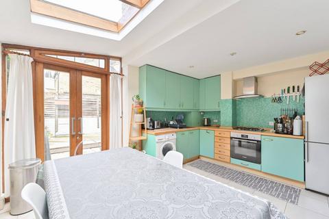 undefined, Holden Street, Shaftesbury Estate, London, SW11