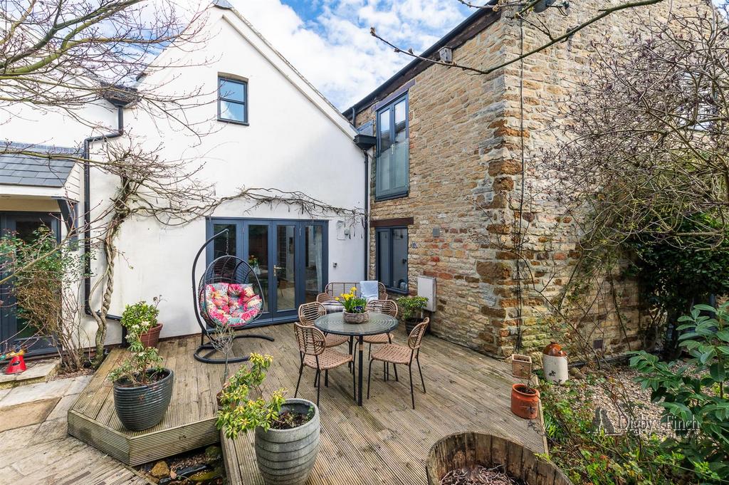 9 Kirby Lane-07.jpg
