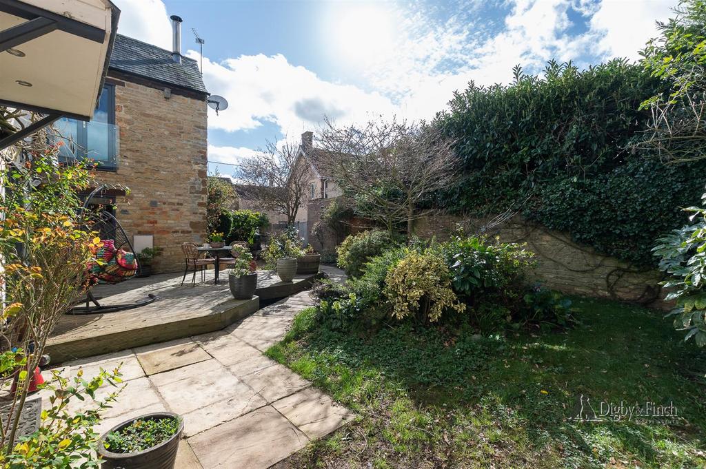 9 Kirby Lane-09.jpg