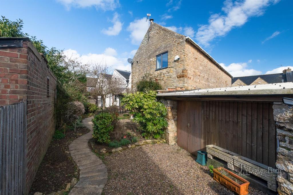 9 Kirby Lane-02.jpg